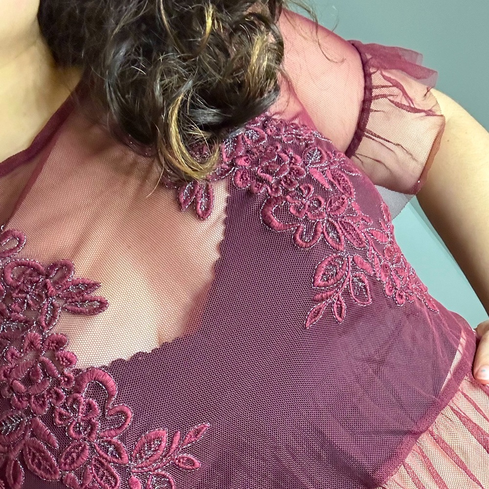 Mesh embroidered frilly Top ❤️